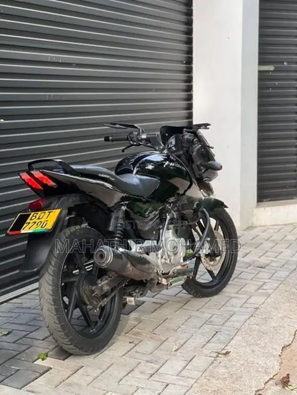 Bajaj Pulsar 150 2016