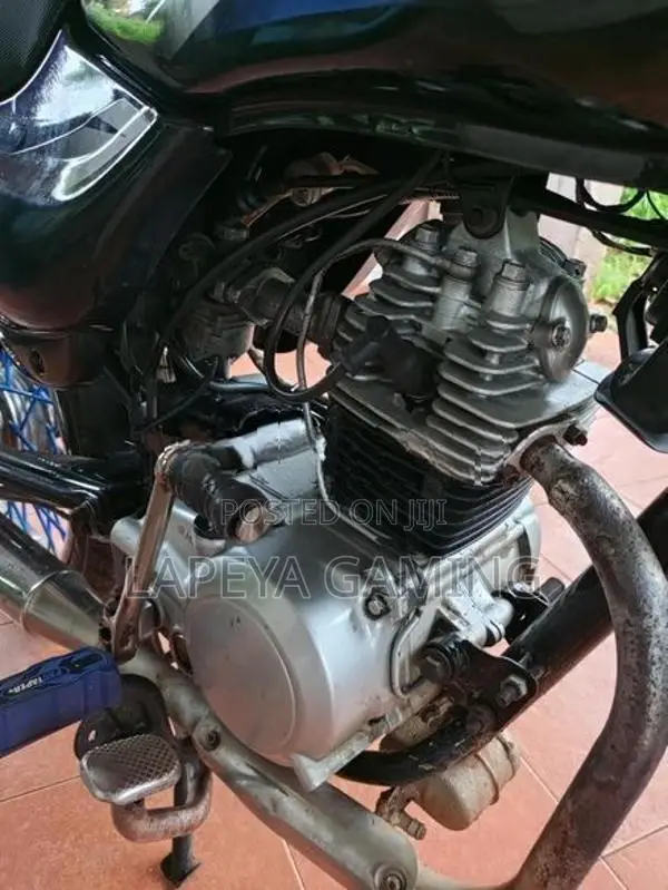 Bajaj CT100 2006