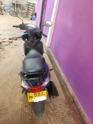 Yamaha Ray 2016