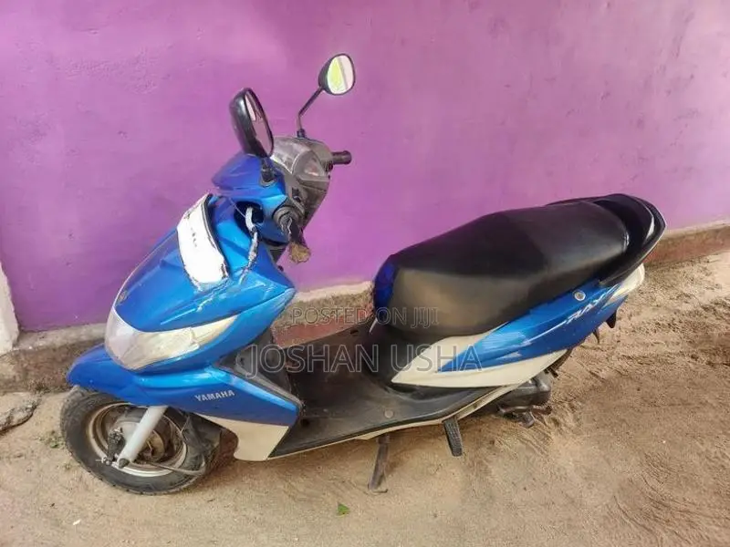 Yamaha Ray 2016
