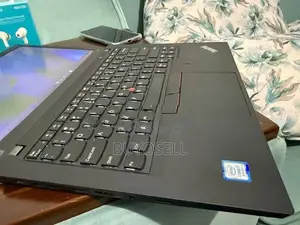 THINKPAD T490 i7 16GB ram