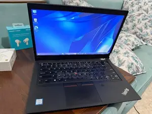 THINKPAD T490 i7 16GB ram