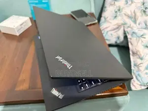 THINKPAD T490 i7 16GB ram