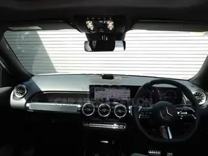 Mercedes Benz GLB 180 AMG Line Premium 2025