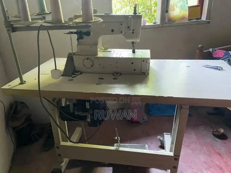 Pegasus CW500 Sewing Machine