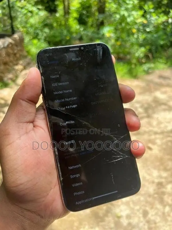 Apple iPhone X (Used)