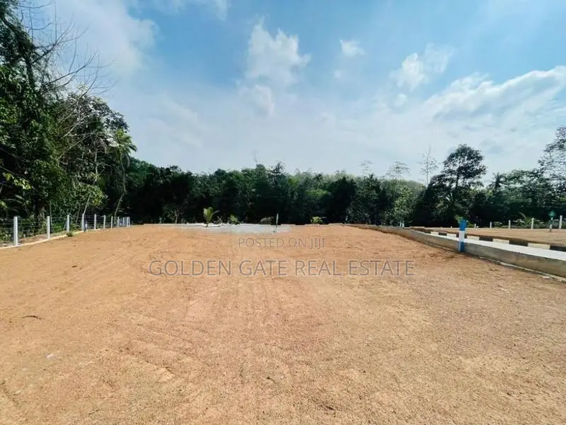 Kalagedihena Land for Sale