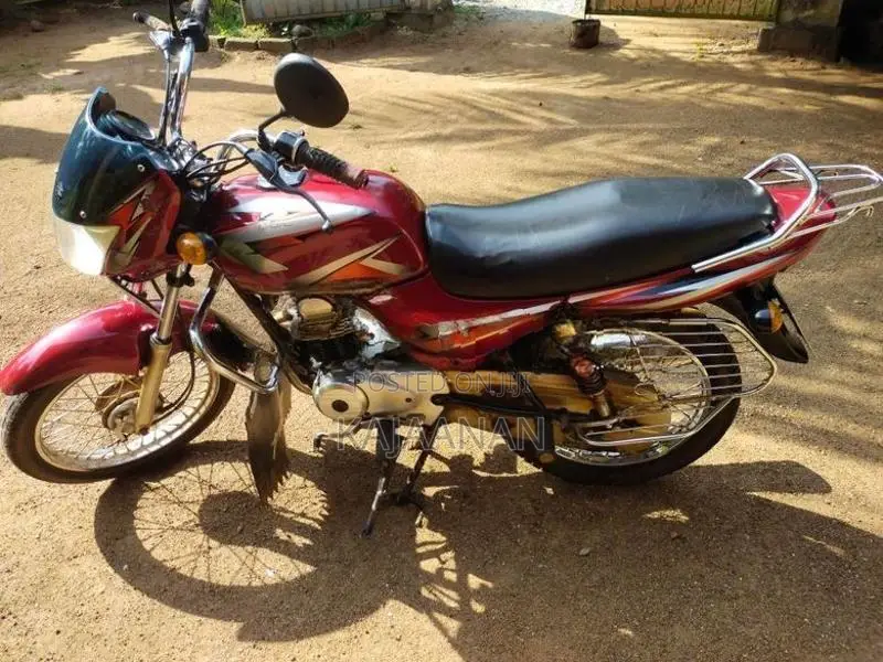 Bajaj CT100 2006