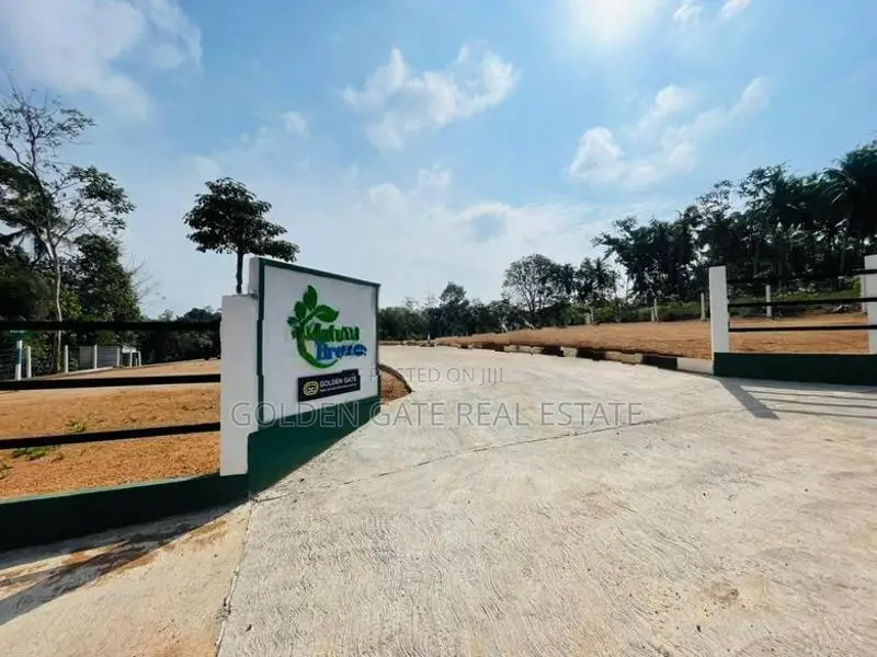 Kalagedihena Land for Sale