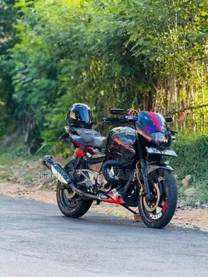Bajaj Pulsar 180 2017