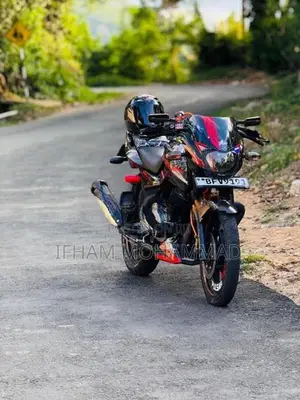 Bajaj Pulsar 180 2017