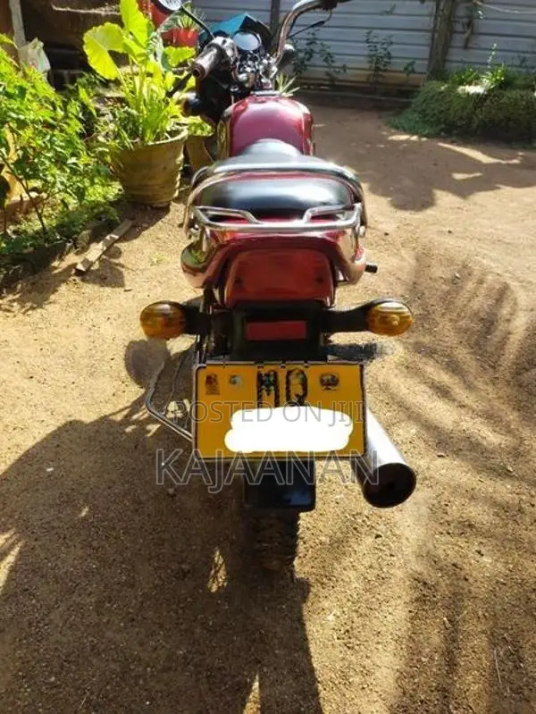 Bajaj CT100 2006