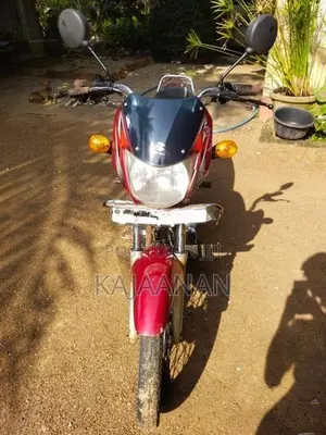 Bajaj CT100 2006