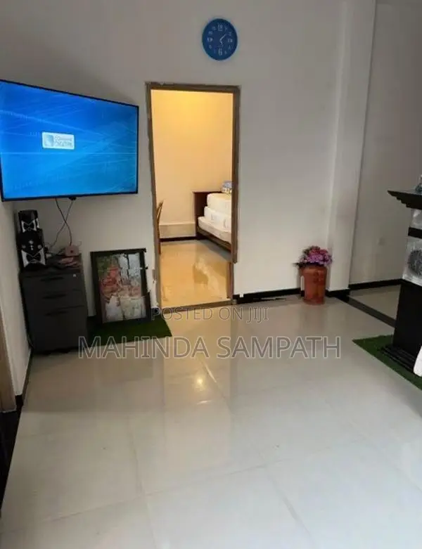 NSBM ගැහැණු ළමයින් සඳහා කාමරයක් කුලියට හෝමාගම