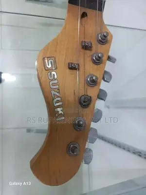 Suzuki Electric Guitar