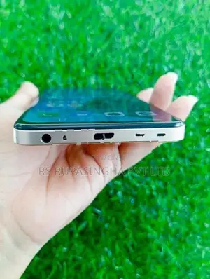 Infinix HOT 30I 4+4GB/128GB (Used)