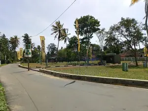 පඹුරණ ගාලු පාරට ලගින්ම බිම් කොටසක්