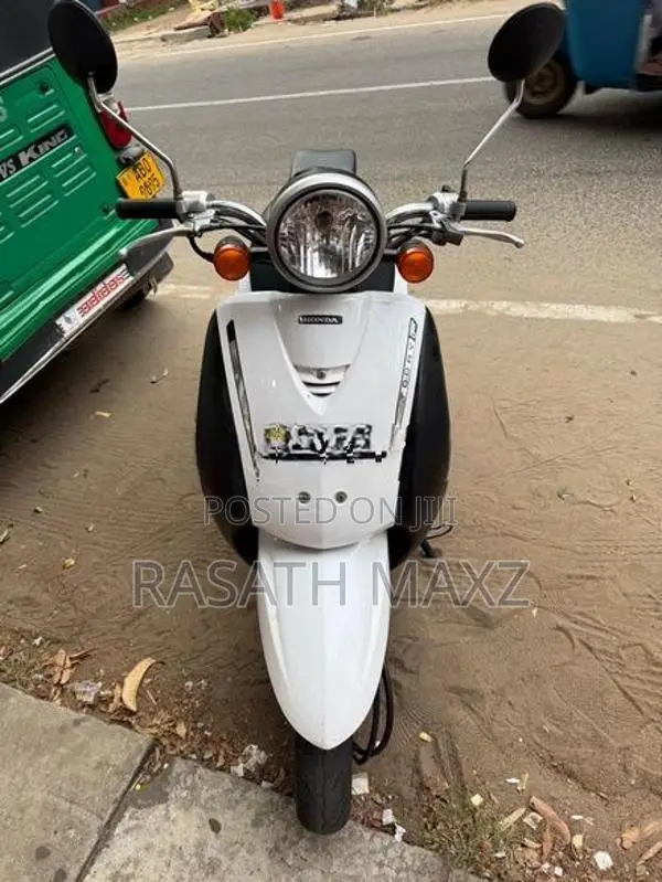 Honda Dio 2010