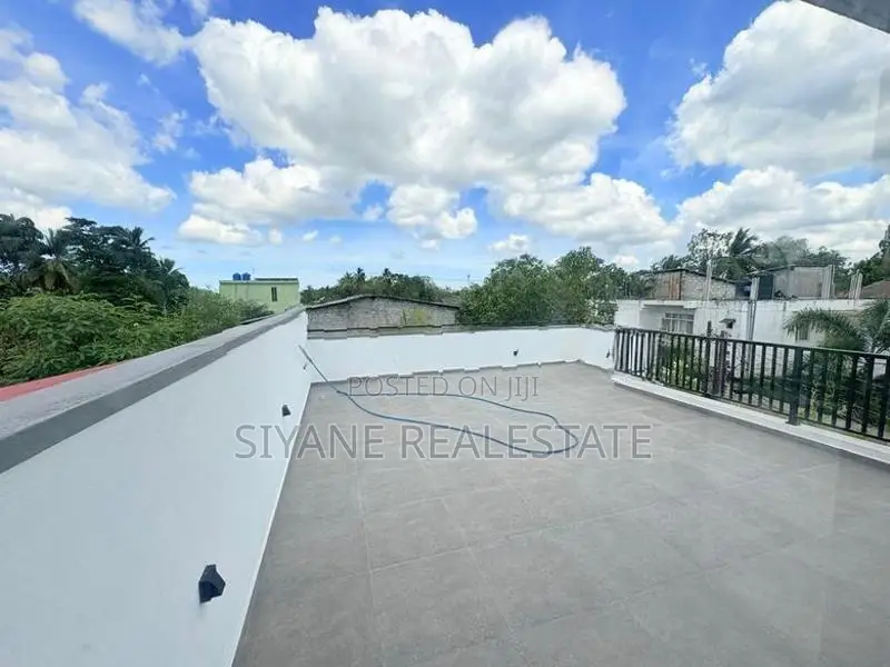 New Luxury House for Sale – Thalahena