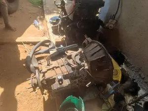 Mitsubishi 4D32 Engine with Gear Box
