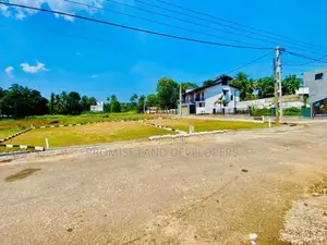 Prime Land for Sale in Athurugiriya – Main Road Facing H37