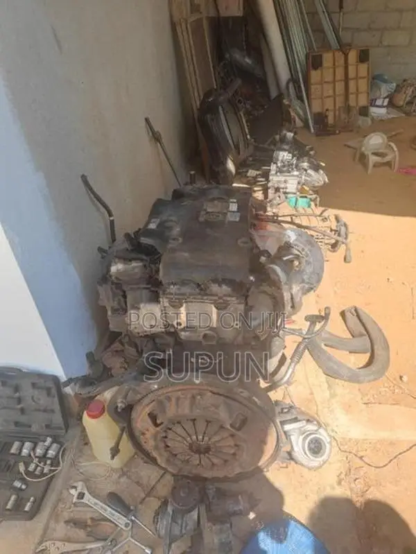 Mitsubishi 4D32 Engine with Gear Box