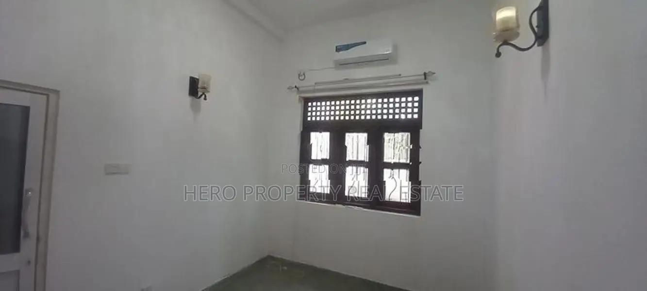 Two Story House for Rent in Piliyandala