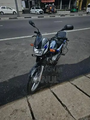 Bajaj CT100 2025