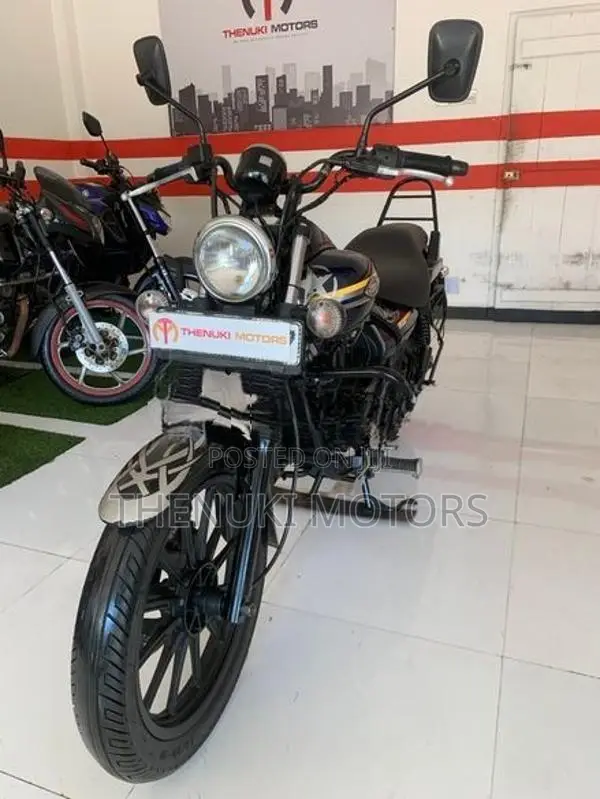 Bajaj Avenger 2017