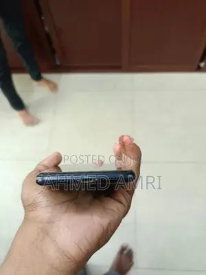 Apple iPhone XR (Used)