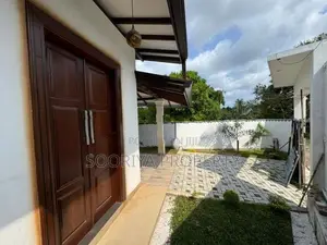 Brand New Luxury House for Sale in Piliyandala