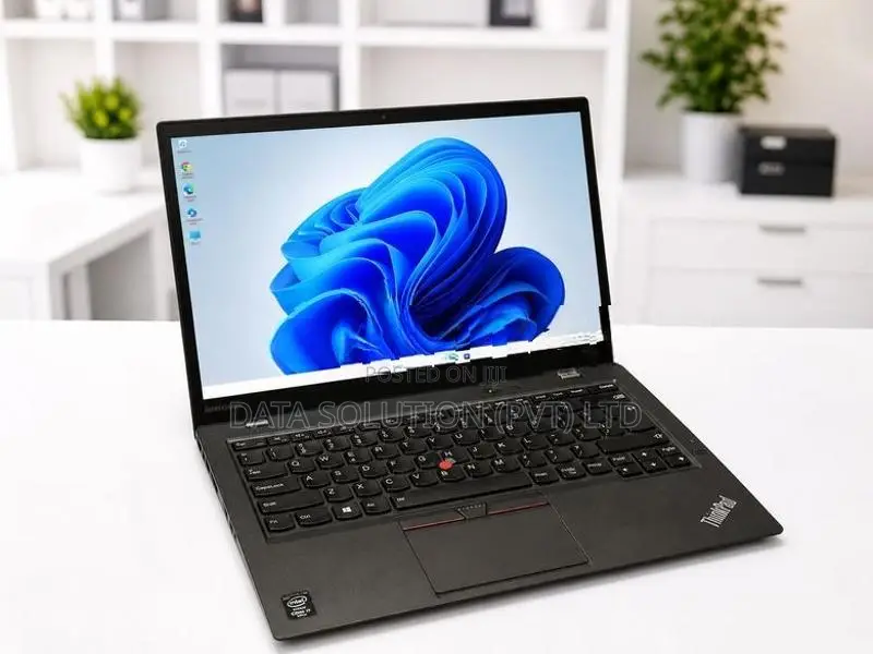 Lenovo ThinkPad X1 Carbon i7 8GB RAM 256 SSD