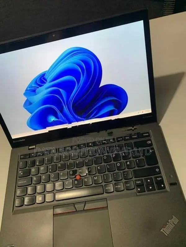 Lenovo ThinkPad X1 Carbon i7 8GB RAM 256 SSD
