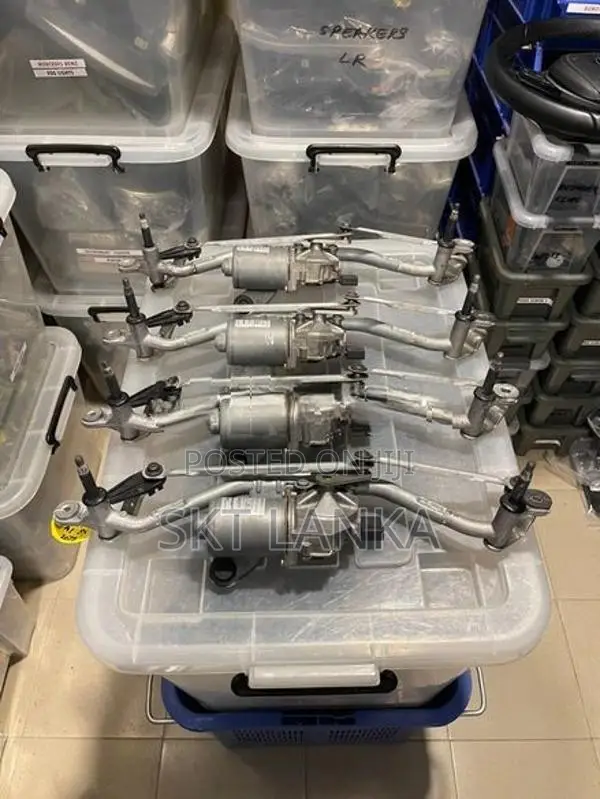 Genuine Audi A1 2017 windscreen wiper motors