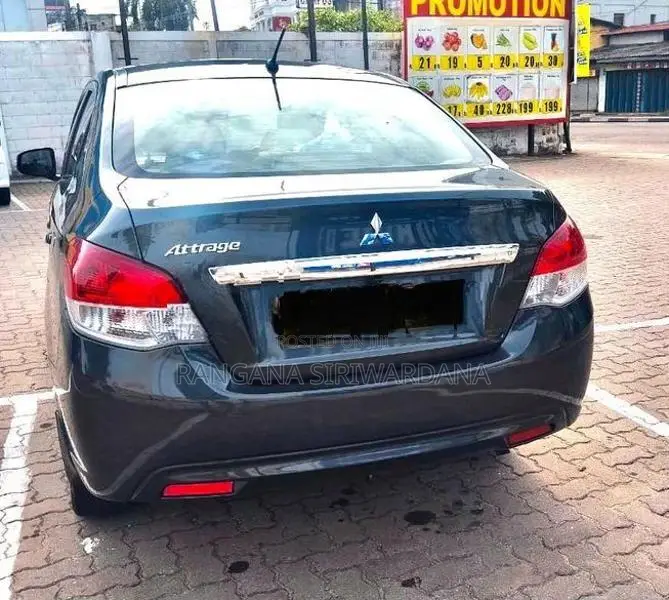 Mitsubishi Attrage 2014
