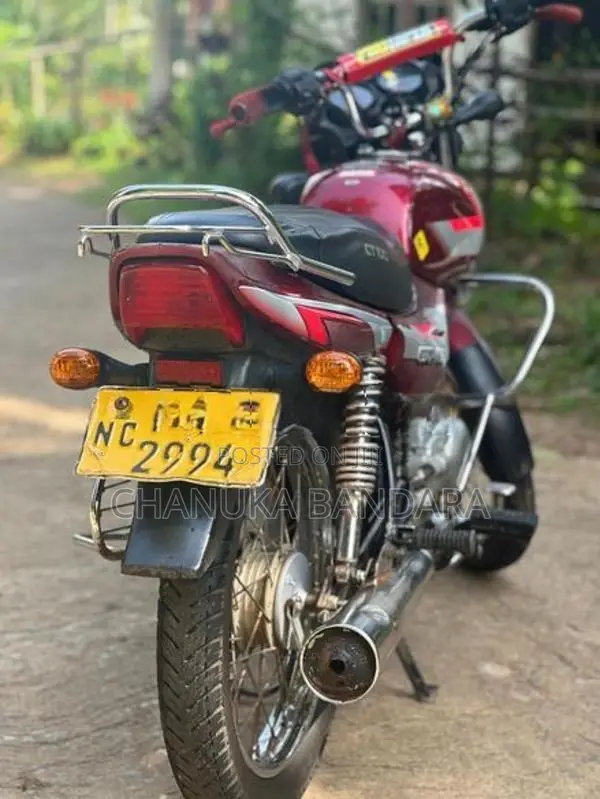 Bajaj CT100 2006