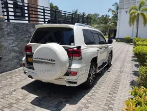 Toyota Land Cruiser 2017
