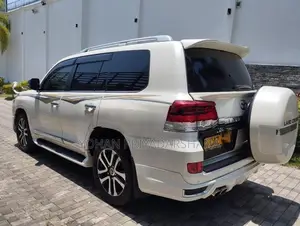 Toyota Land Cruiser 2017