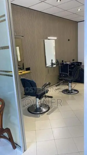 Saloon with Equipment for Rent in Havelock Town,Colombo 6