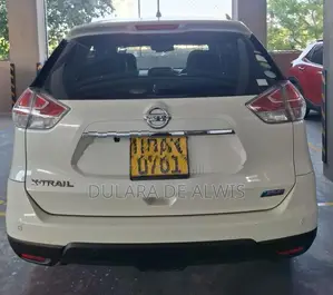 Nissan X-Trail 2015
