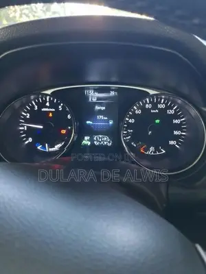 Nissan X-Trail 2015