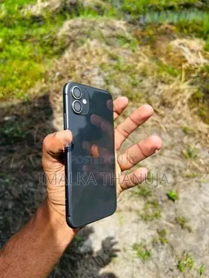 Apple iPhone 11 (Used)