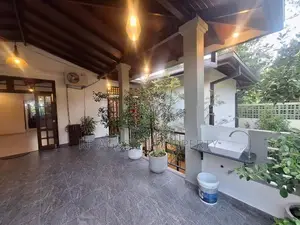 Luxury House for Sale in Battaramulla