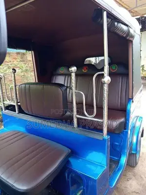 Bajaj RE 2015