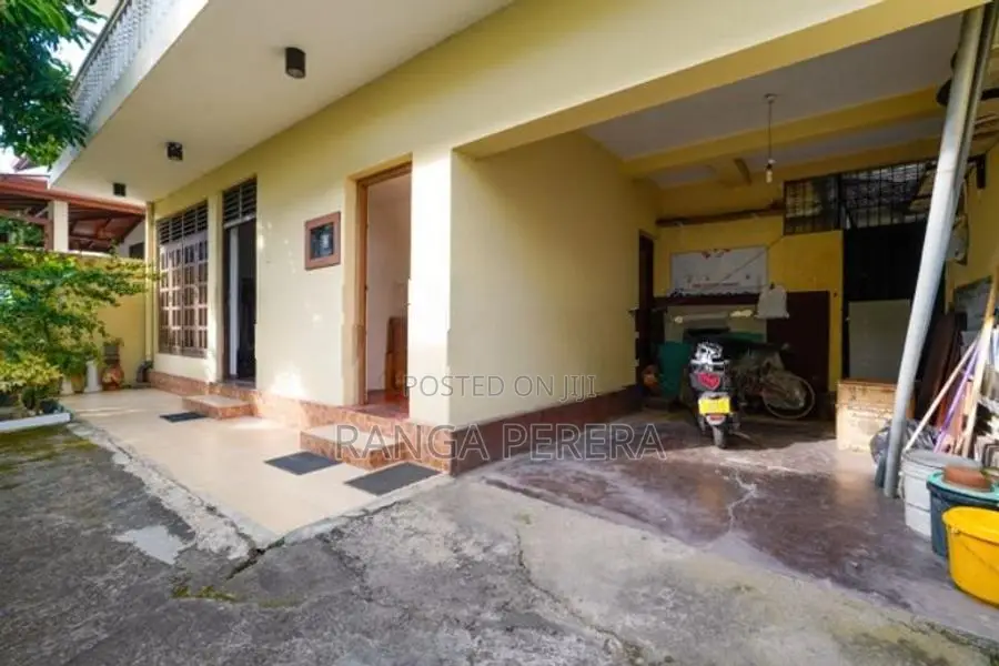 House for Sale in Boralesgamuwa