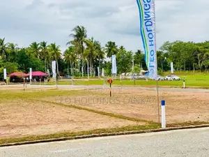 කුරුණෑගල පුත්තලම පාරට මීටර් 200 දුරින් බිම් කොටස්