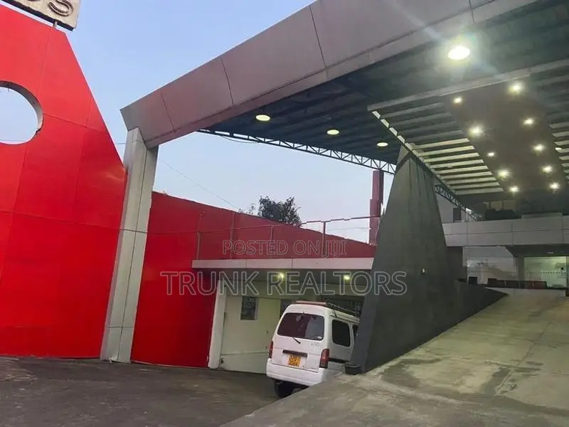 Kelaniya - Car Showroom Building for Rent (NK11224)
