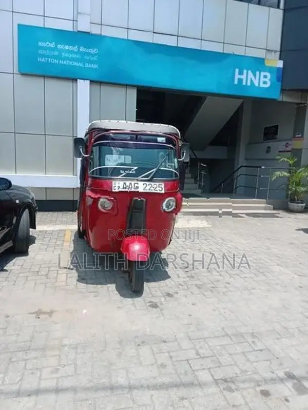 Bajaj RE 2013
