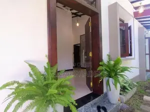 Brand New Single Storey Luxury House for Sale In Diyagama(bwy27ii3)