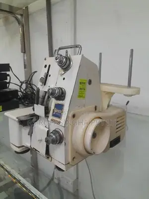 Yamata Overlock Machine